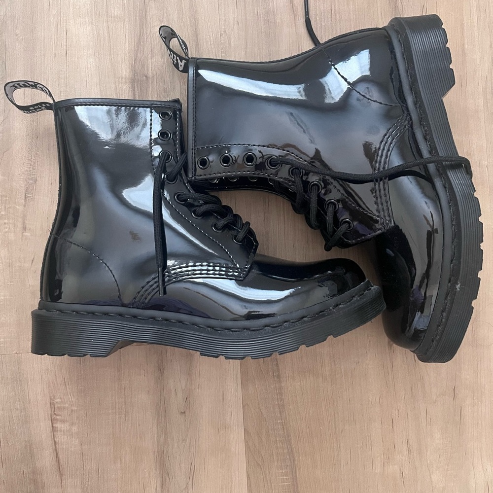 DR MARTENS 1460 patent lamper mono black boots